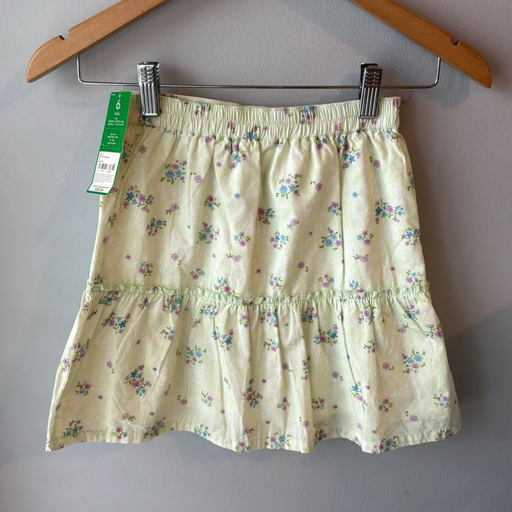 NWT‎ Carter’s Floral Green Girls Skirt